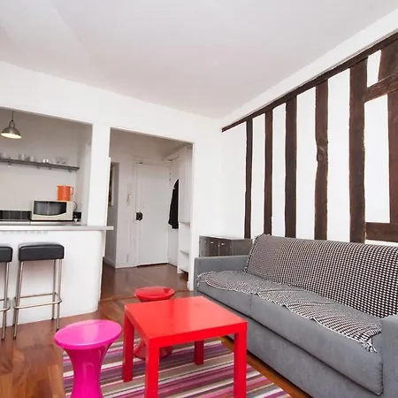 Apartment Charming In The Marais District *