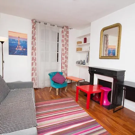 Charming In The Marais District